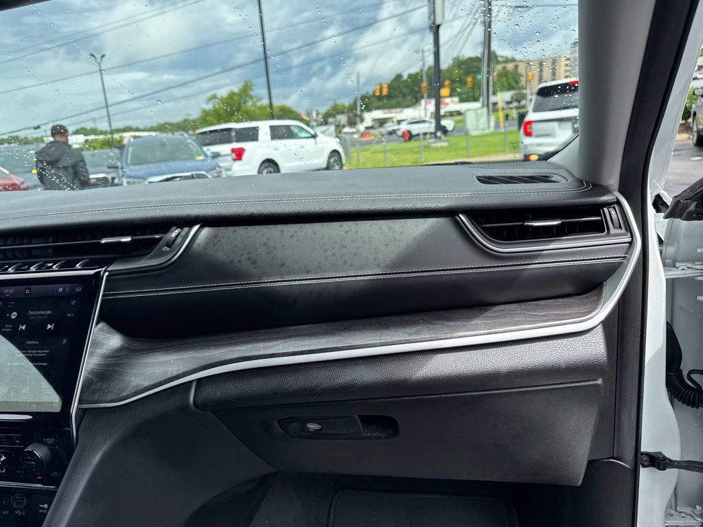 Used 2021 Jeep Grand Cherokee L Limited AWD/4WD image 21