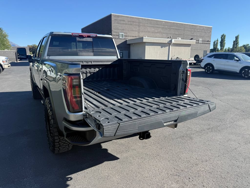 Used 2024 GMC Sierra 2500 AT4 w/ AT4 Premium Plus Package AWD/4WD image 13