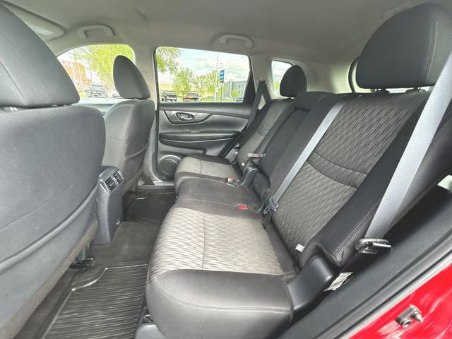 Used 2020 Nissan Rogue SV FWD image 23