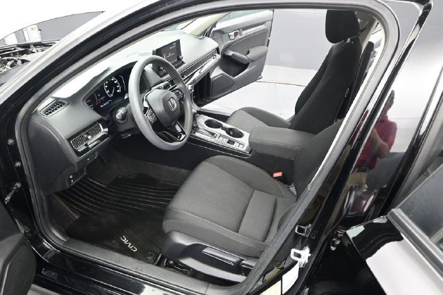 Used 2023 Honda Civic LX image 6