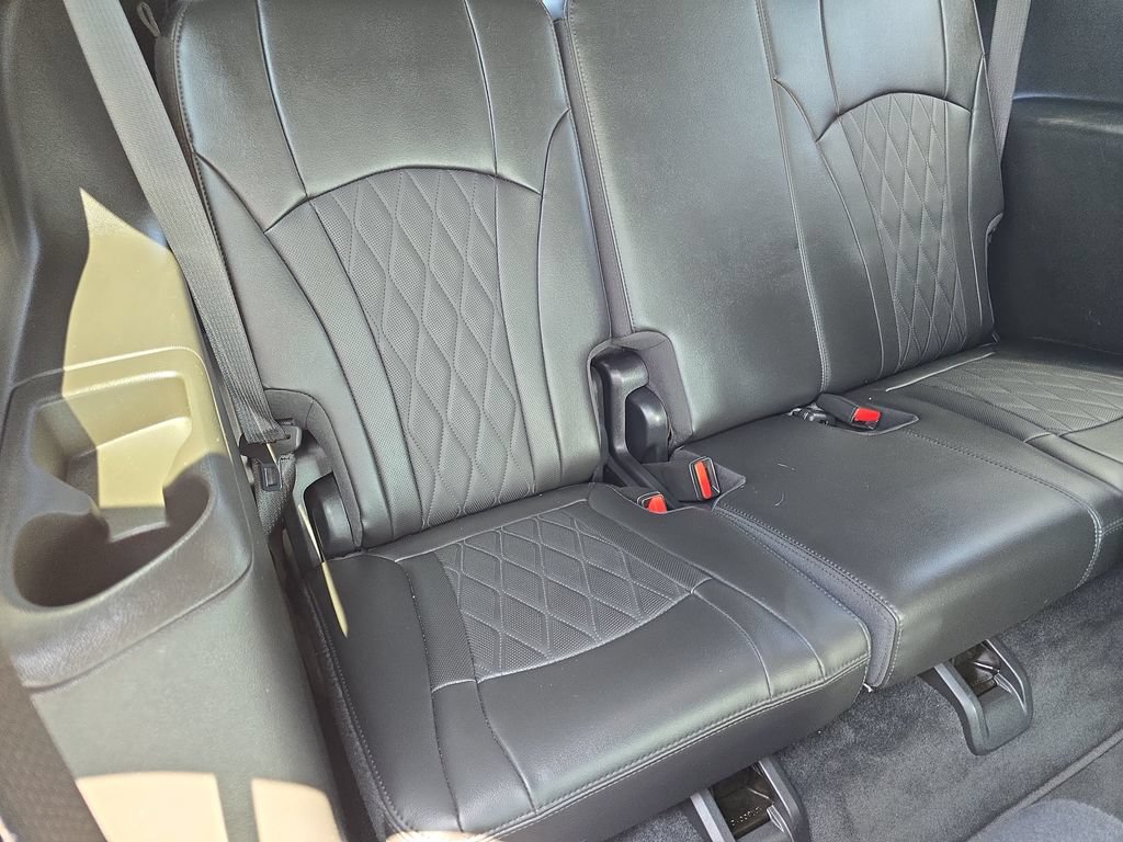 Used 2024 Buick Enclave Avenir w/ Trailering Package, 5000 lbs. FWD image 12