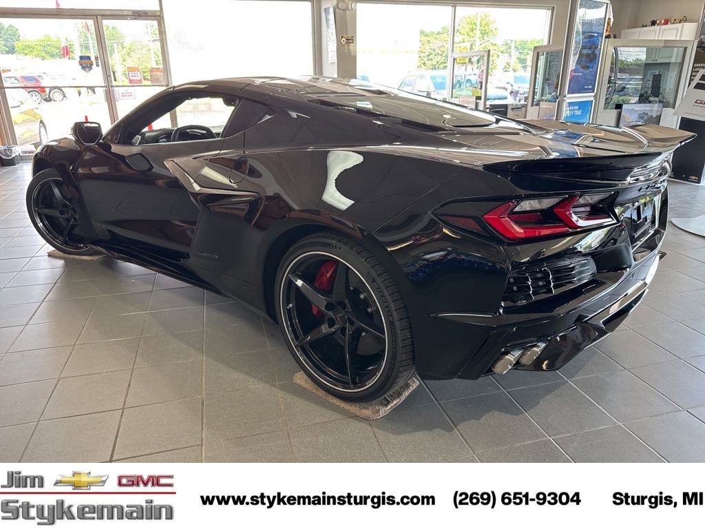 New 2025 Chevrolet Corvette E-Ray image 4