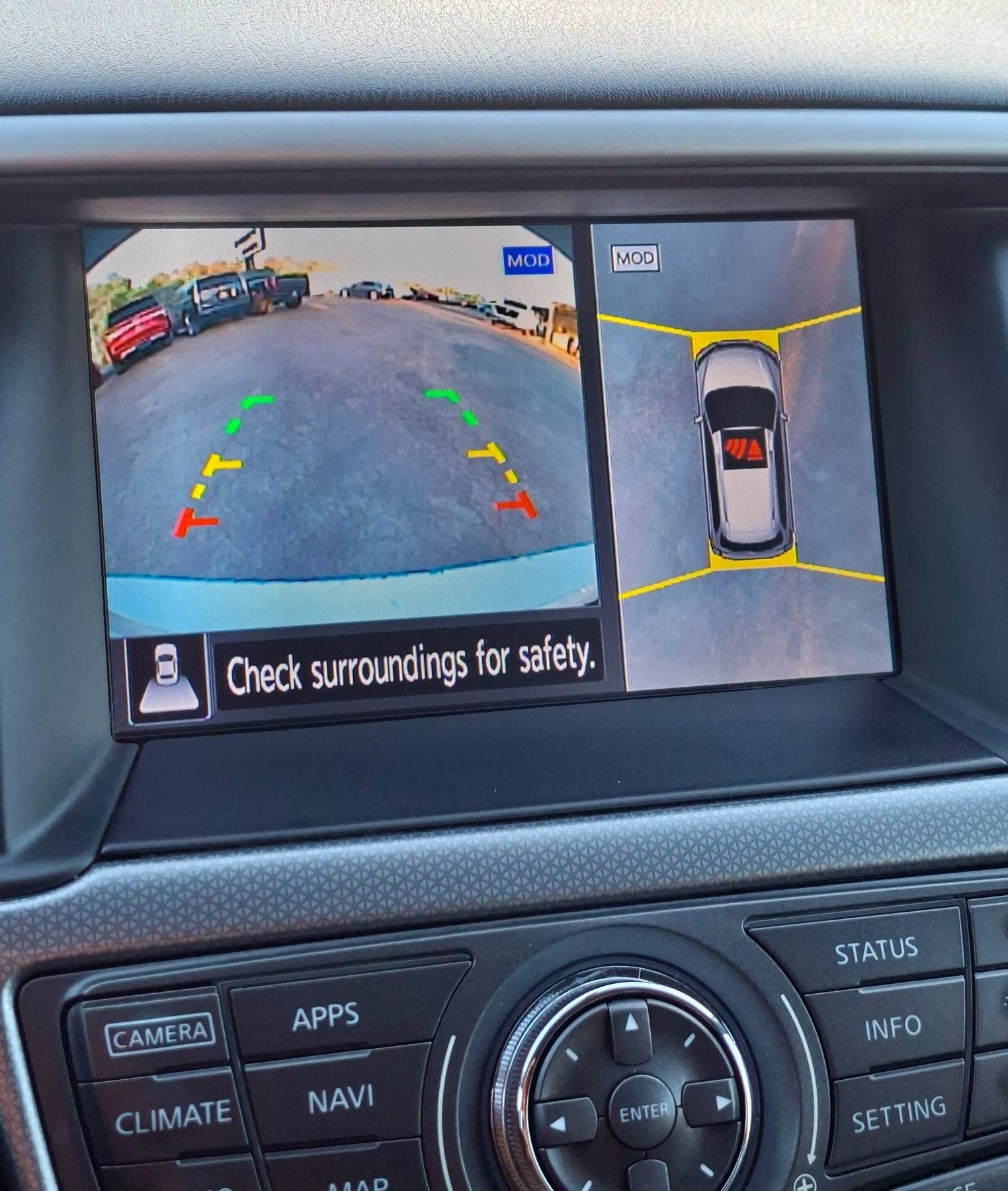Used 2019 Nissan Pathfinder SL FWD image 15