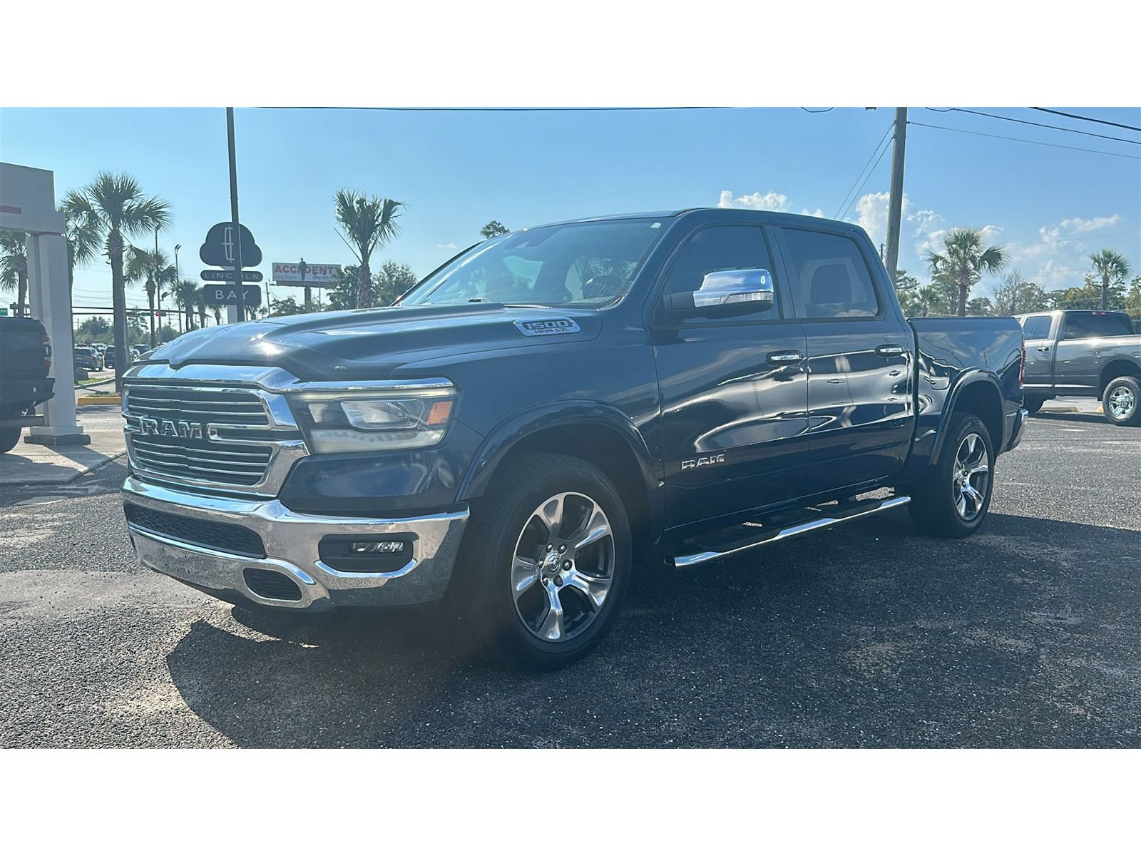 Used 2022 RAM 1500 Laramie RWD image 2