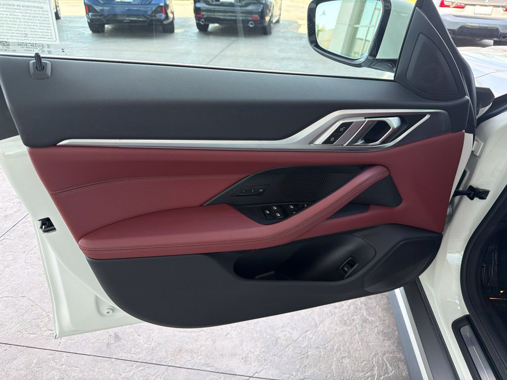 Used 2025 BMW i4 eDrive40 w/ Parking Assistance Package RWD image 8