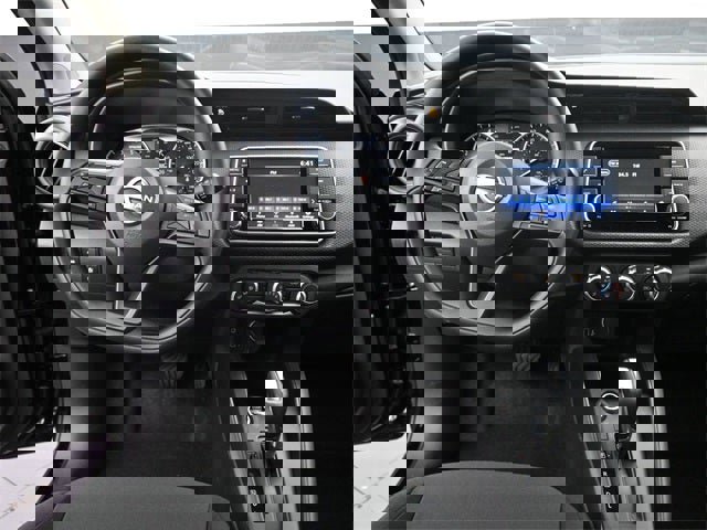 New 2025 Nissan Kicks Play S image 11