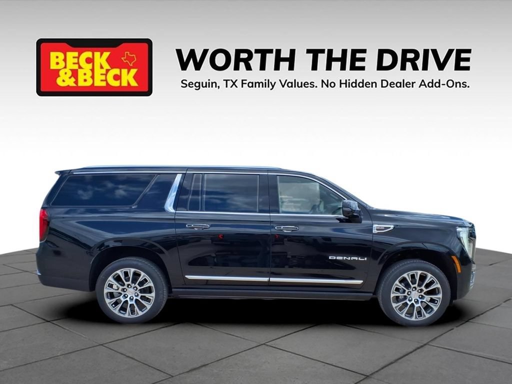 New 2026 GMC Yukon XL Denali w/ Denali Reserve Package AWD/4WD image 4