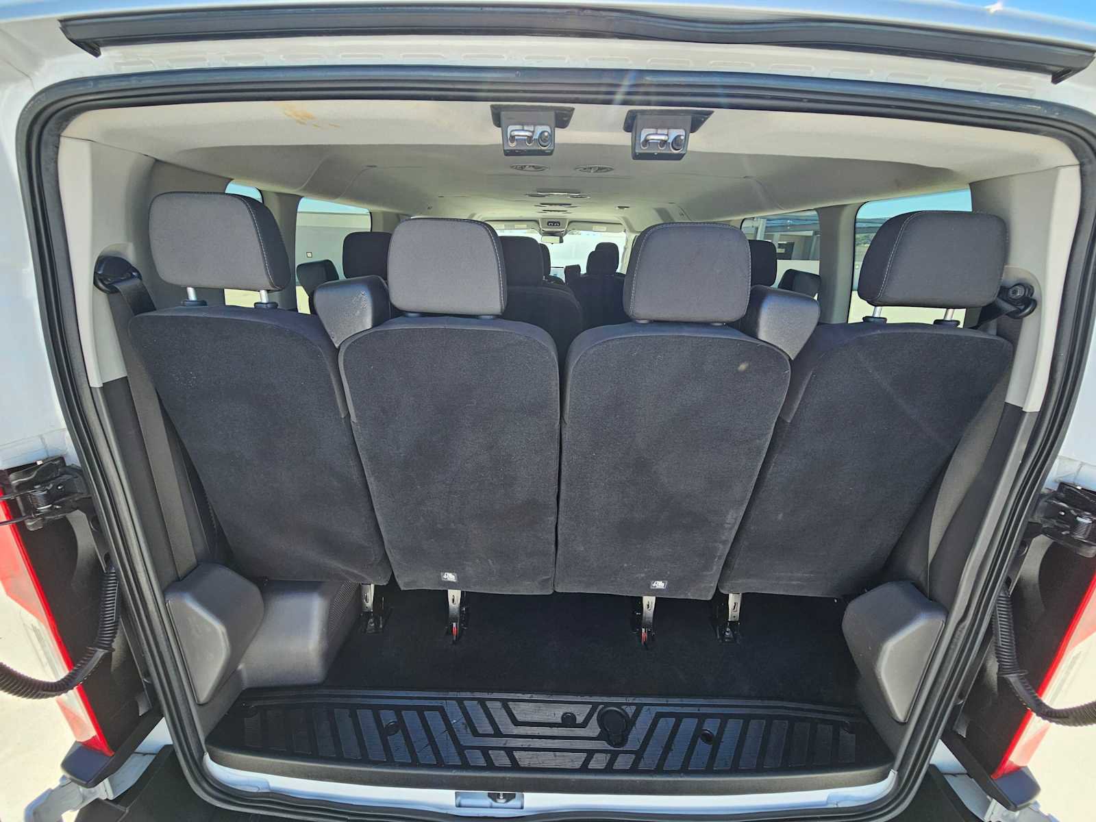 Used 2023 Ford Transit 350 XLT image 17