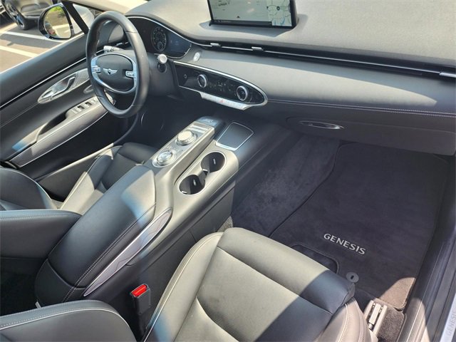 Used 2024 Genesis GV70 2.5T w/ Advanced Package image 28