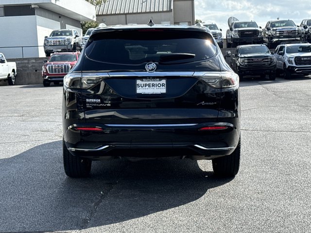 Used 2022 Buick Enclave Avenir w/ Avenir Technology Package AWD/4WD image 4
