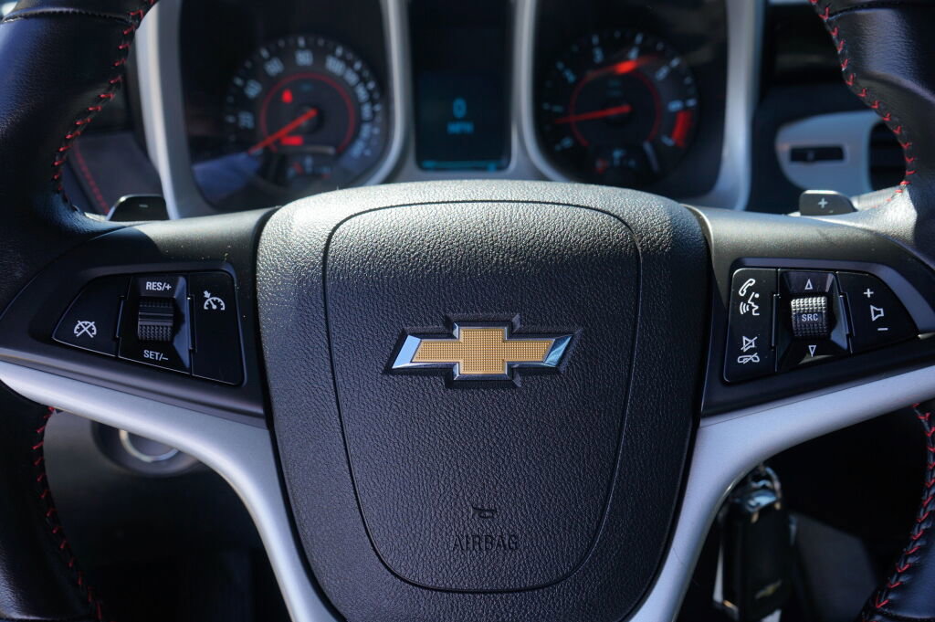 Used 2013 Chevrolet Camaro ZL1 image 21