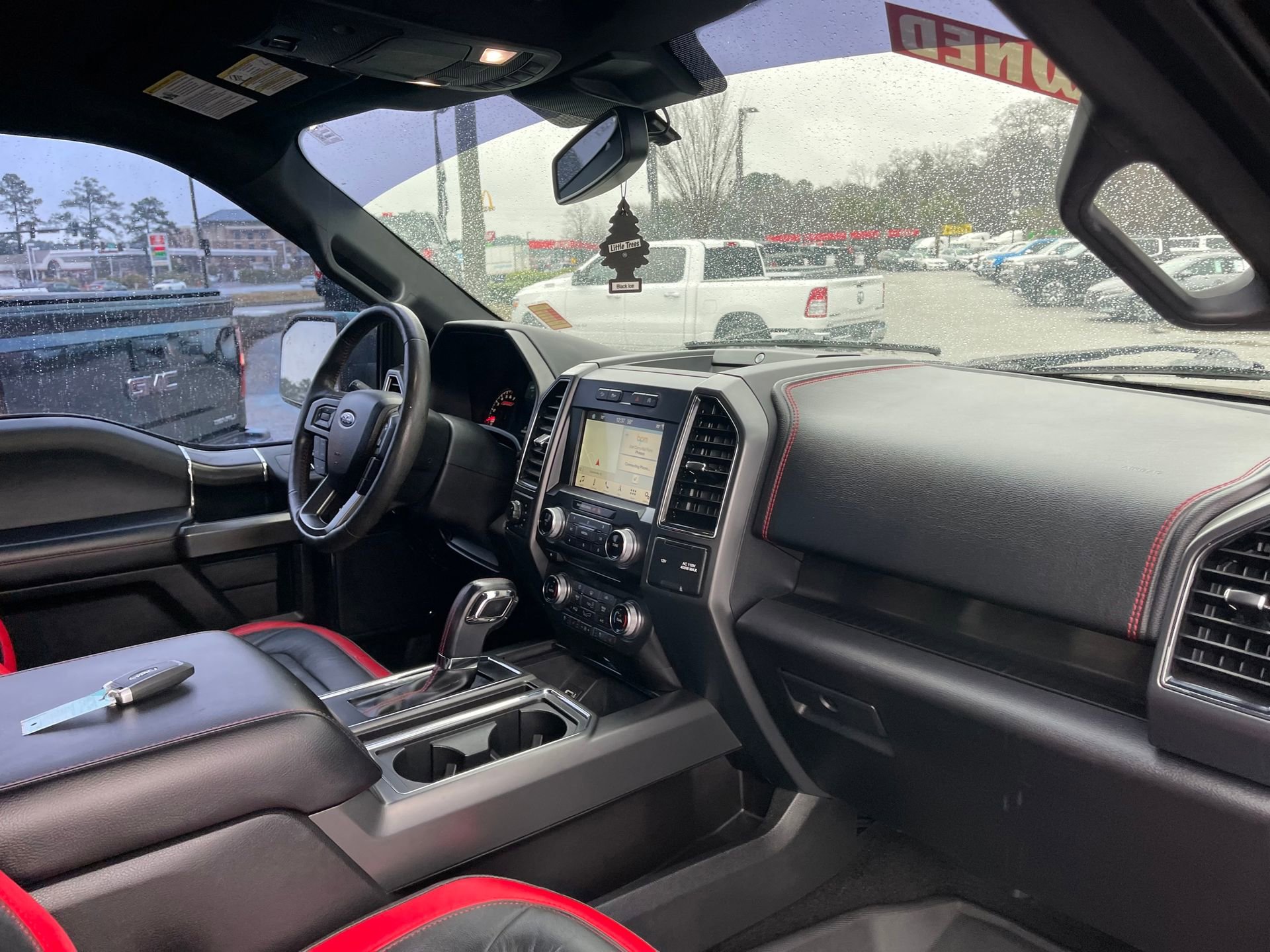 Used 2018 Ford F150 Lariat w/ Equipment Group 502A Luxury image 28