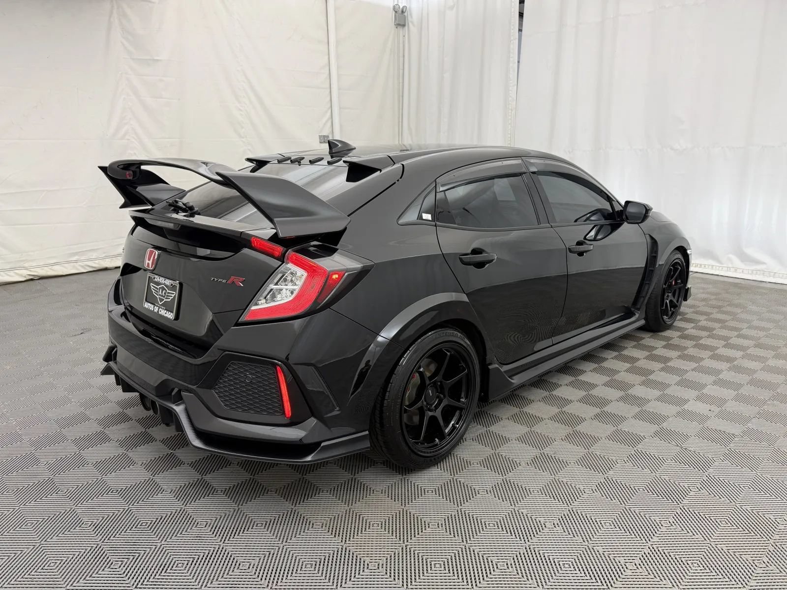 Used 2018 Honda Civic Type R image 5