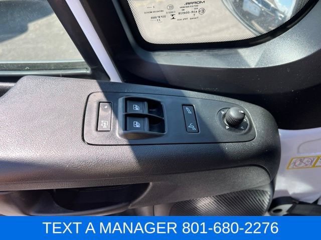 Used 2023 RAM ProMaster 2500 w/ Driver Convenience Group FWD image 16