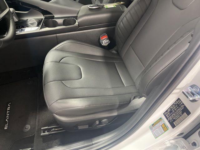 New 2026 Hyundai Elantra Limited w/ Cargo Package image 7