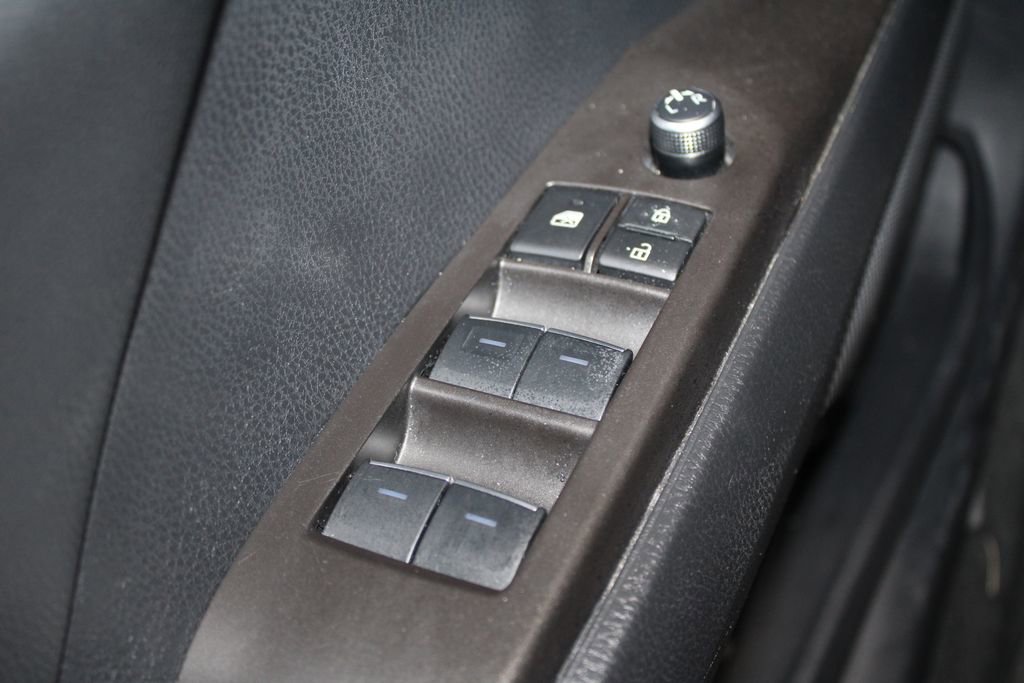 Used 2024 Toyota Camry XLE image 19