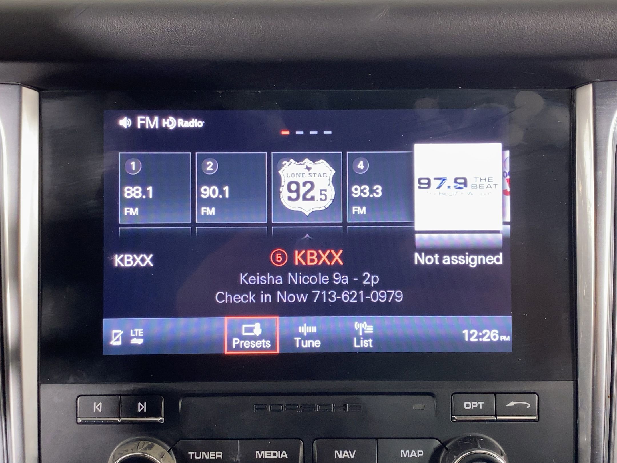 Used 2018 Porsche Macan Turbo w/ Premium Package Plus image 24