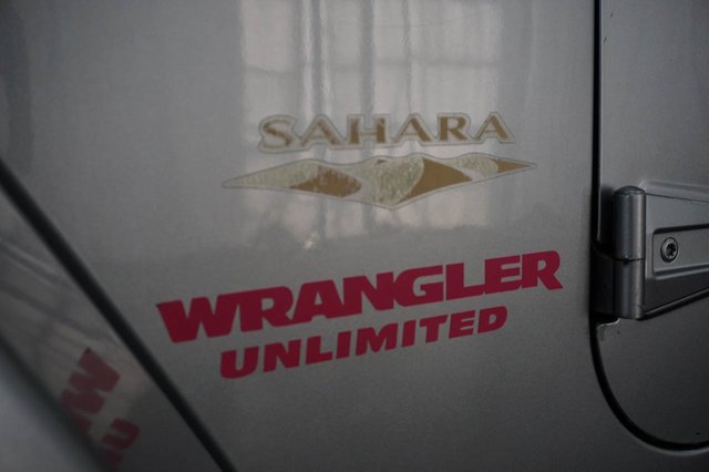 Used 2014 Jeep Wrangler Unlimited Sahara w/ Max Tow Package image 5