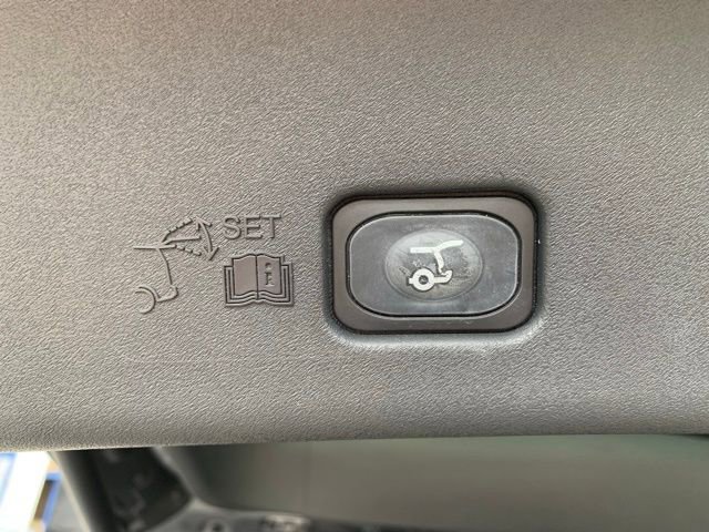 Certified 2024 Lincoln Nautilus Reserve w/ Equipment Group 202A AWD/4WD image 7