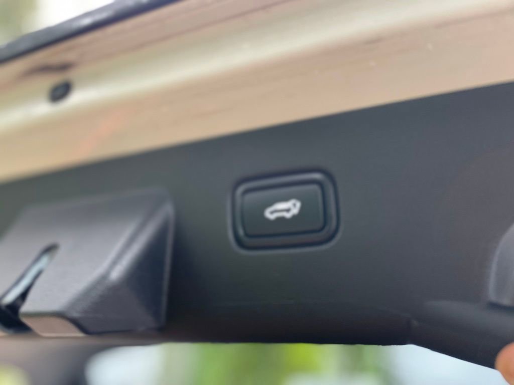 Used 2025 Kia Sportage X-Line w/ Premium Package image 23