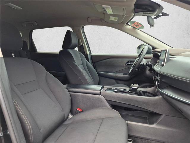 Used 2023 Nissan Rogue S FWD image 19