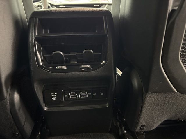 Used 2023 Jeep Grand Cherokee Overland image 31