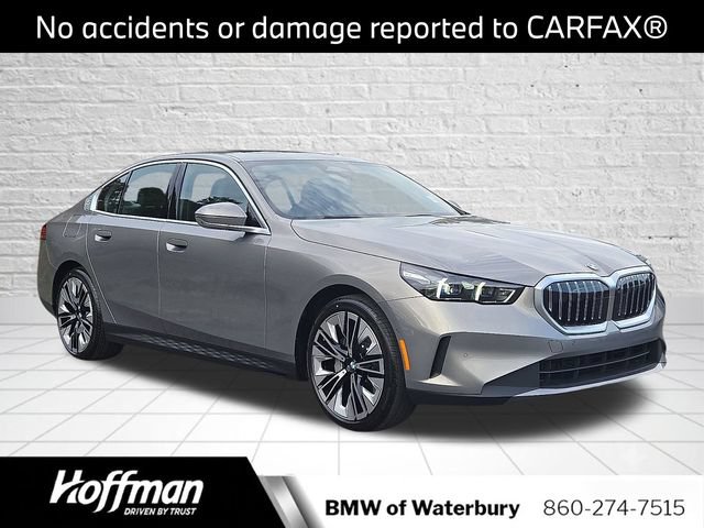 Used 2026 BMW 530i xDrive w/ Premium Package AWD/4WD image 1