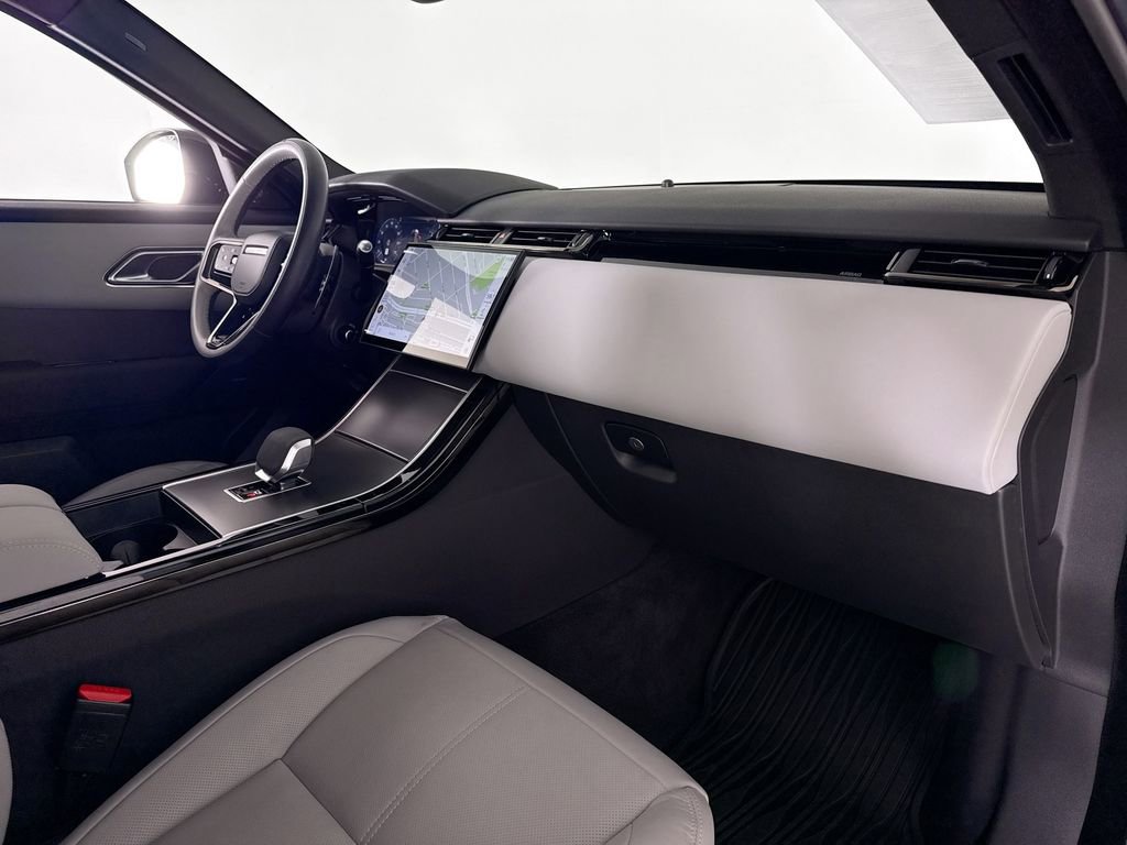 Used 2024 Land Rover Range Rover Velar Dynamic SE image 13
