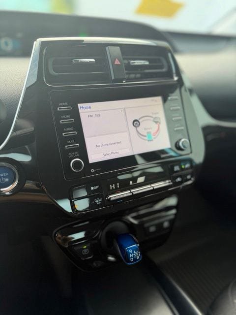 Used 2022 Toyota Prius LE AWD/4WD image 13