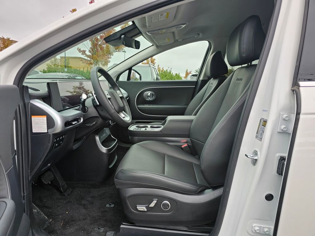 New 2026 Hyundai Ioniq 9 SEL image 16