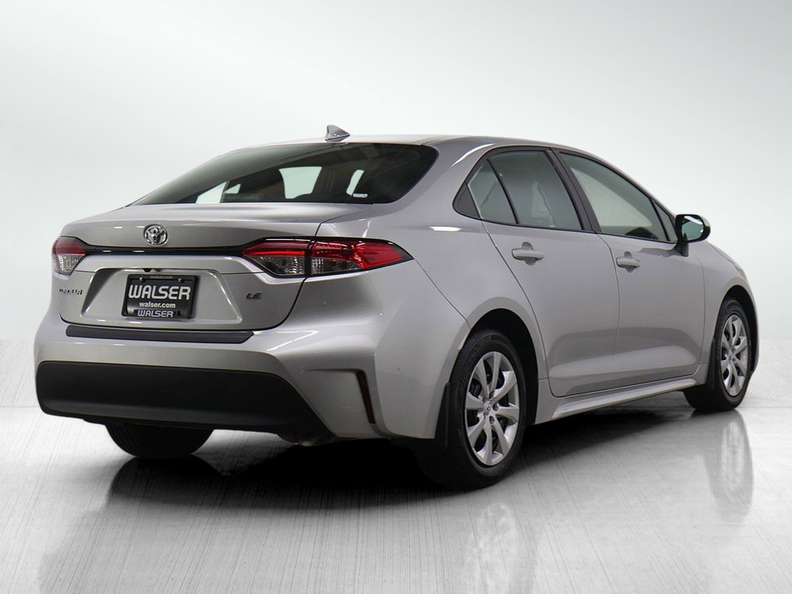 Used 2024 Toyota Corolla LE image 5