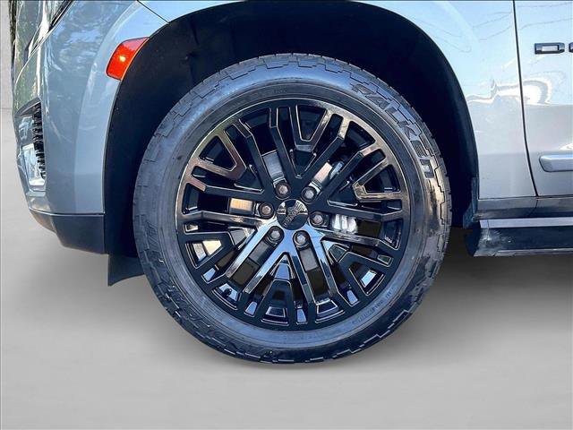 Used 2023 GMC Yukon Denali AWD/4WD image 10