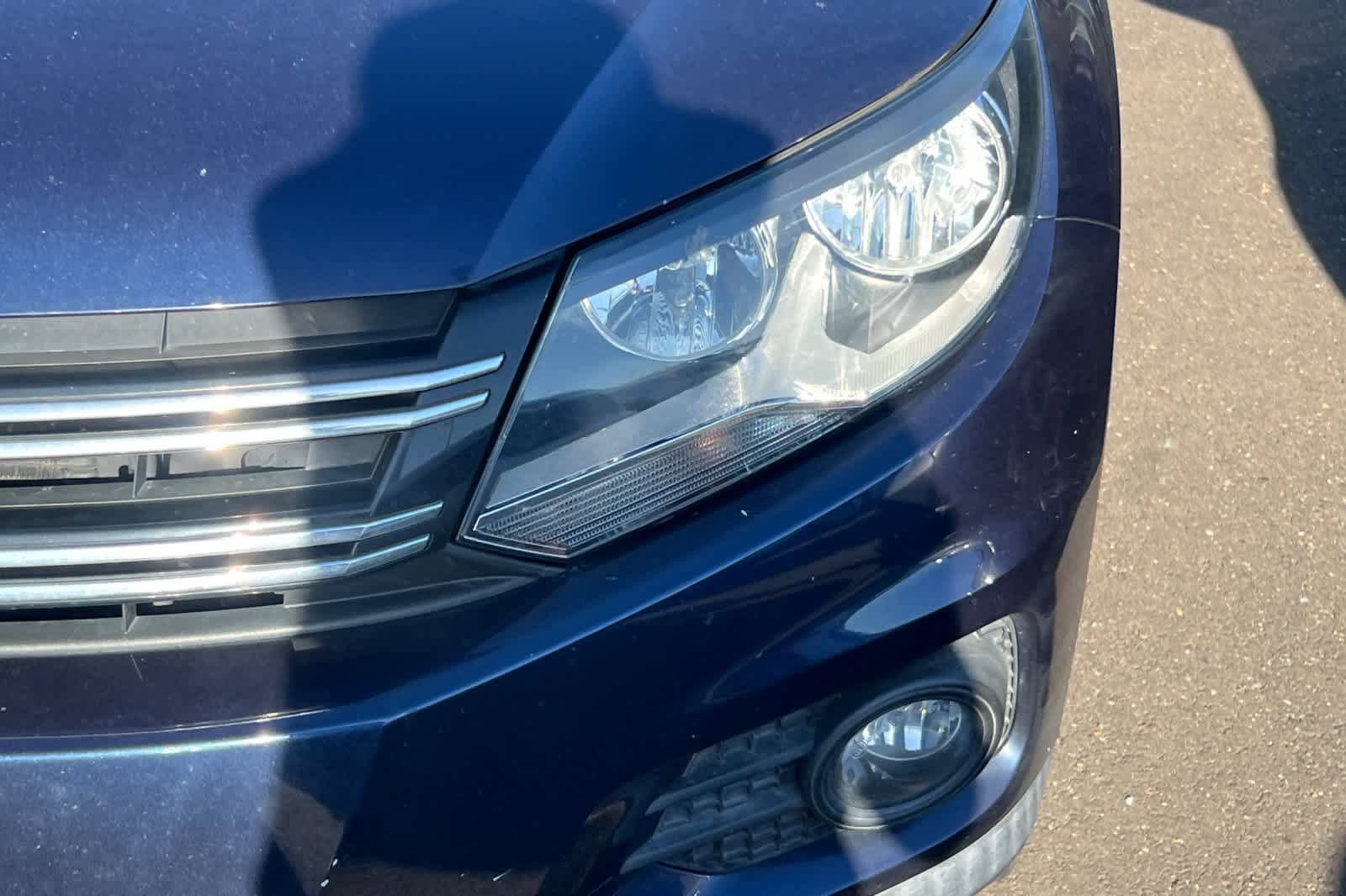 Used 2013 Volkswagen Tiguan S AWD/4WD image 11