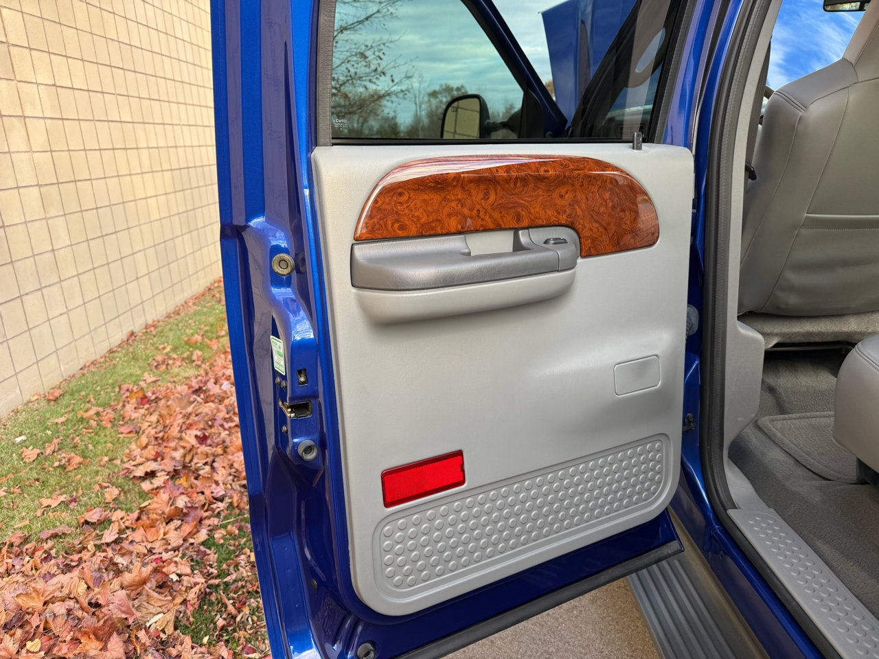 Used 2003 Ford F250 Lariat image 89