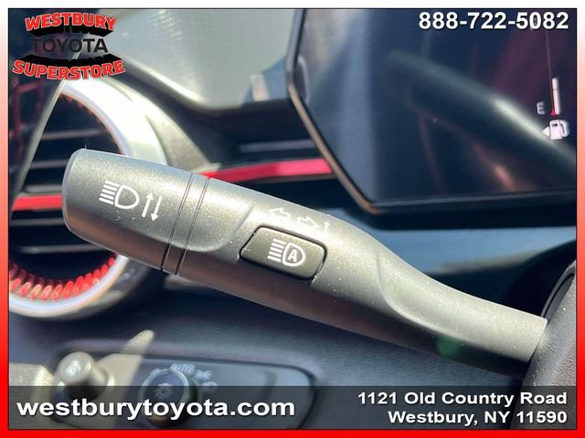 Used 2026 Chevrolet Trax RS w/ Sunroof Package FWD image 25