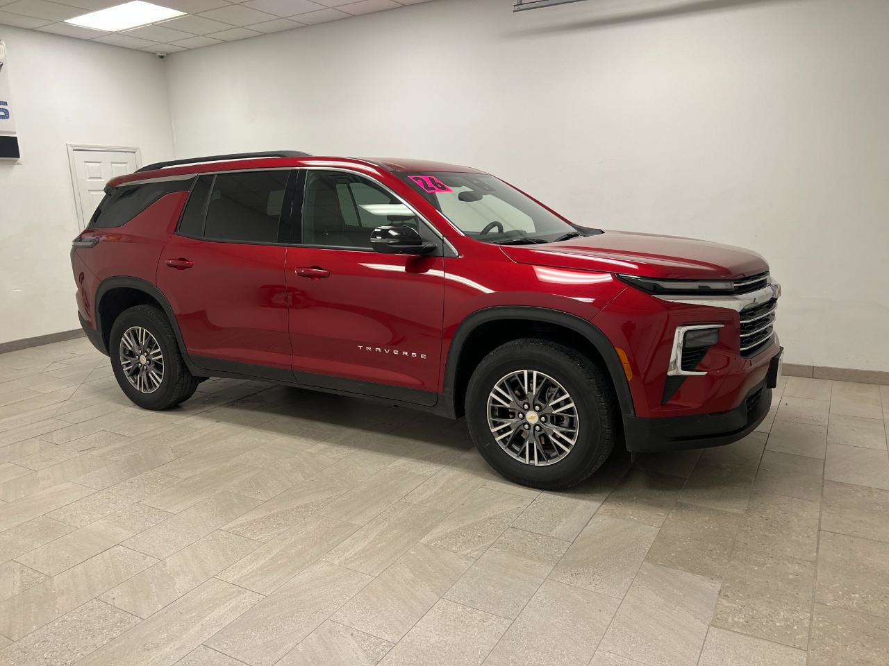 Used 2026 Chevrolet Traverse LT AWD/4WD image 7