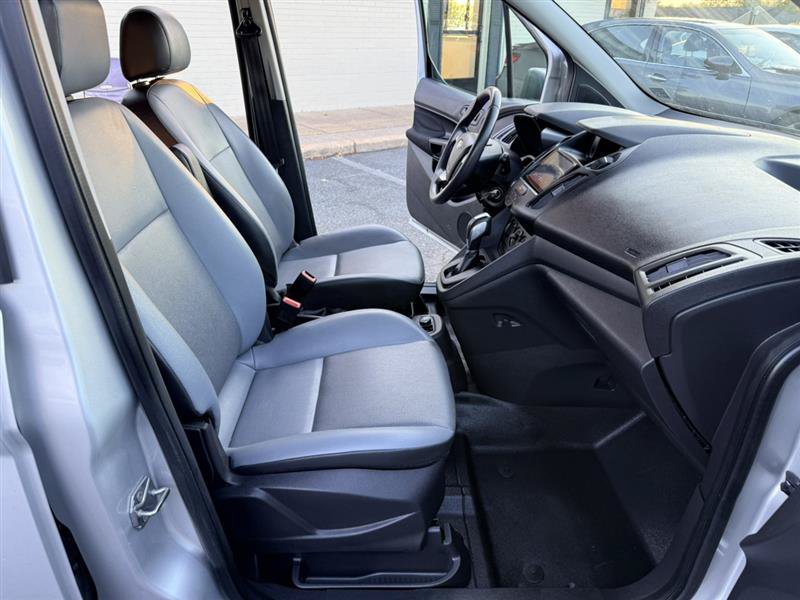 Used 2017 Ford Transit Connect XL FWD image 12