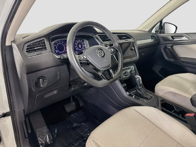 Used 2021 Volkswagen Tiguan SEL FWD image 22