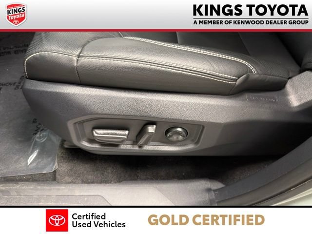Used 2026 Toyota Tundra Limited AWD/4WD image 19