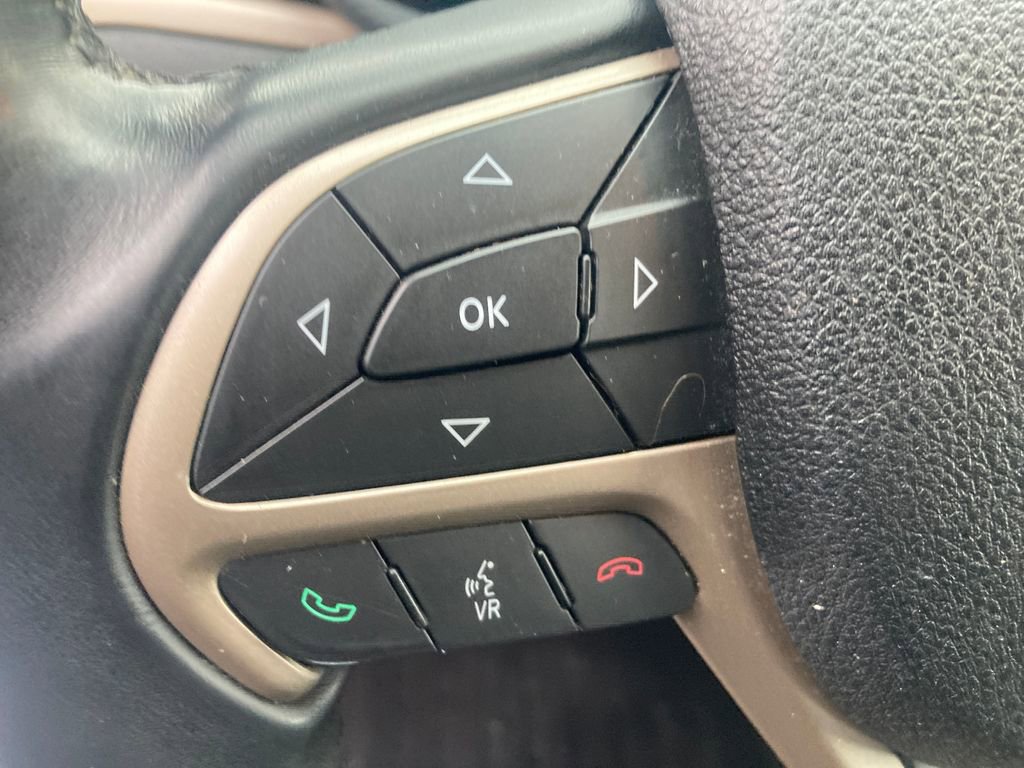 Used 2017 Jeep Cherokee Latitude image 42