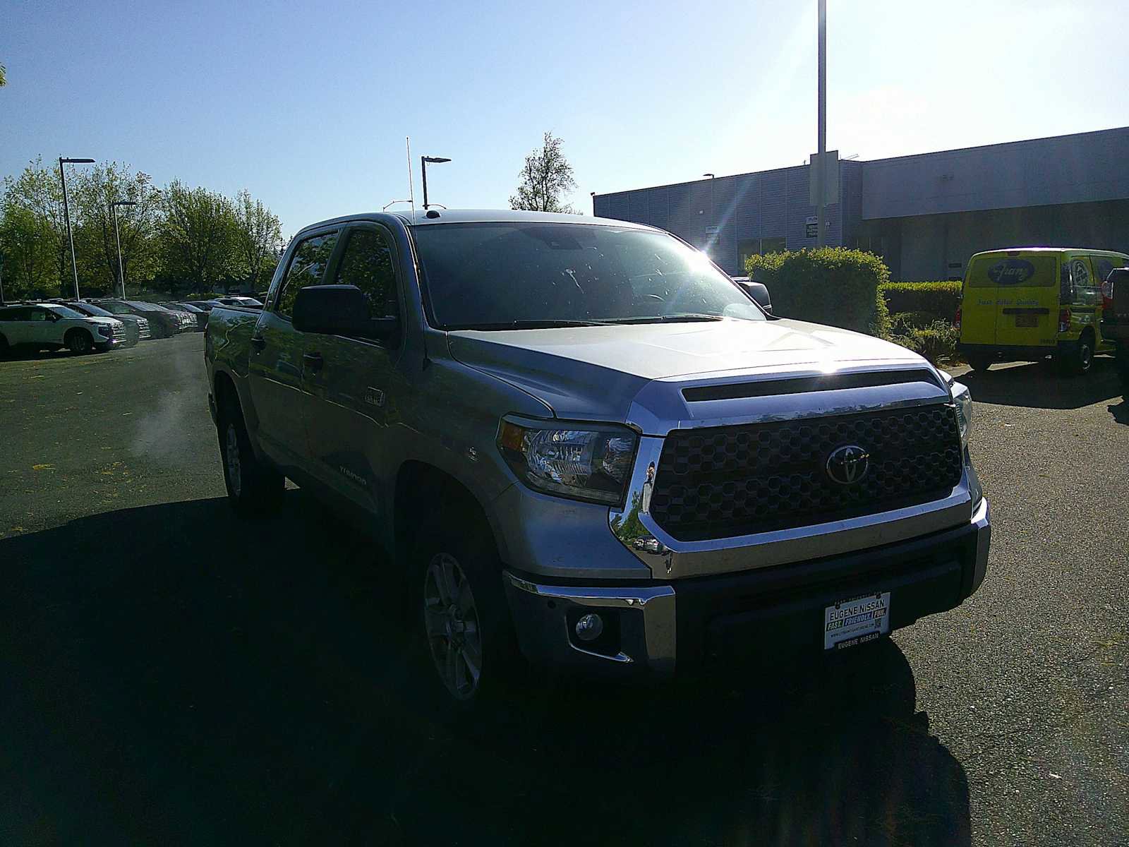 Used 2018 Toyota Tundra SR5 w/ SR5 Upgrade Package RWD image 7