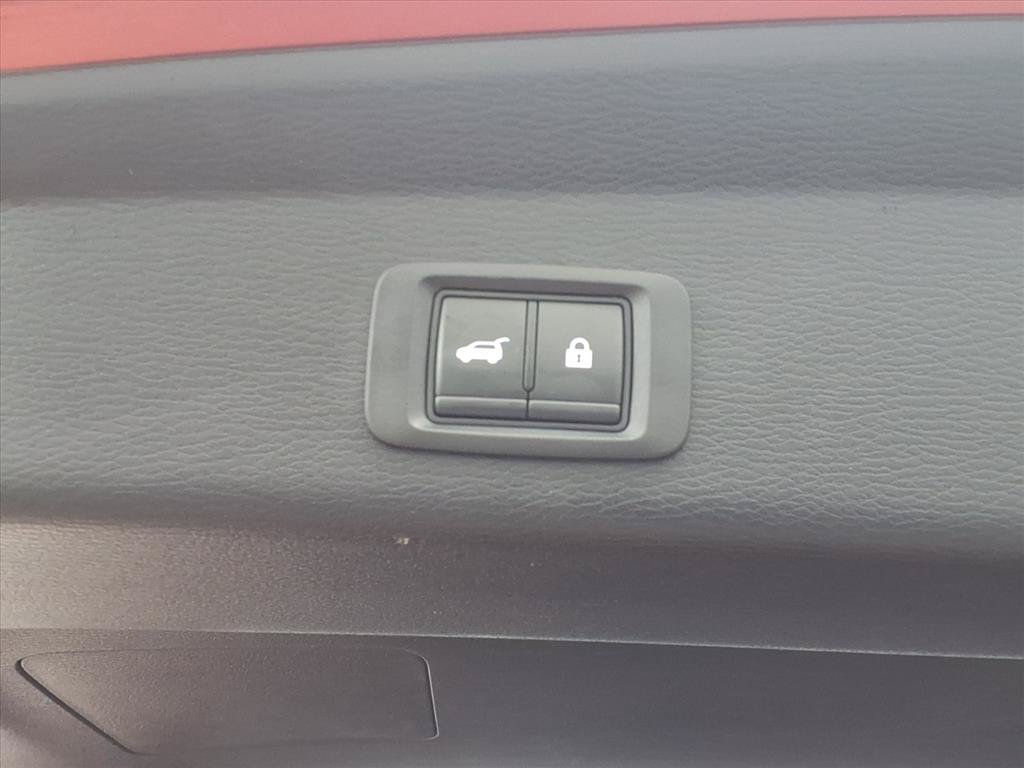 Used 2024 Mitsubishi Outlander AWD image 29