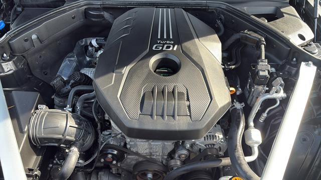 Used 2019 Genesis G70 2.0T Advanced AWD/4WD image 30
