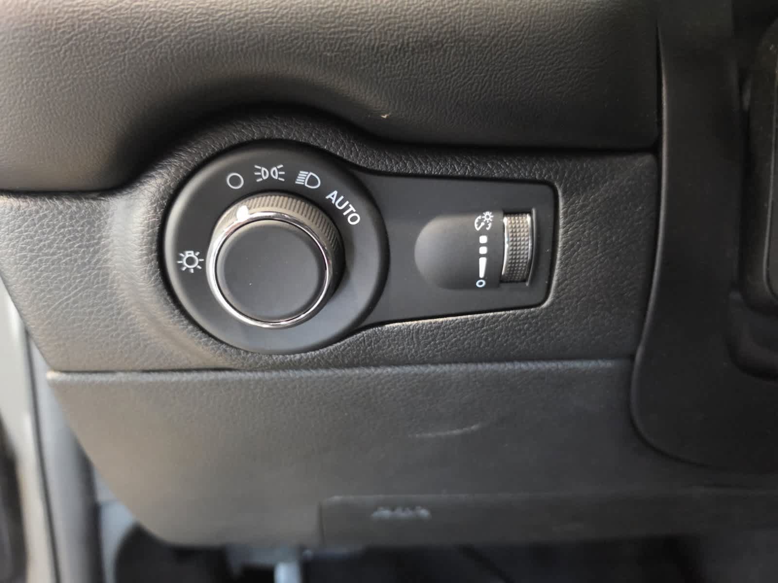 Used 2024 Dodge Durango R/T AWD/4WD image 19