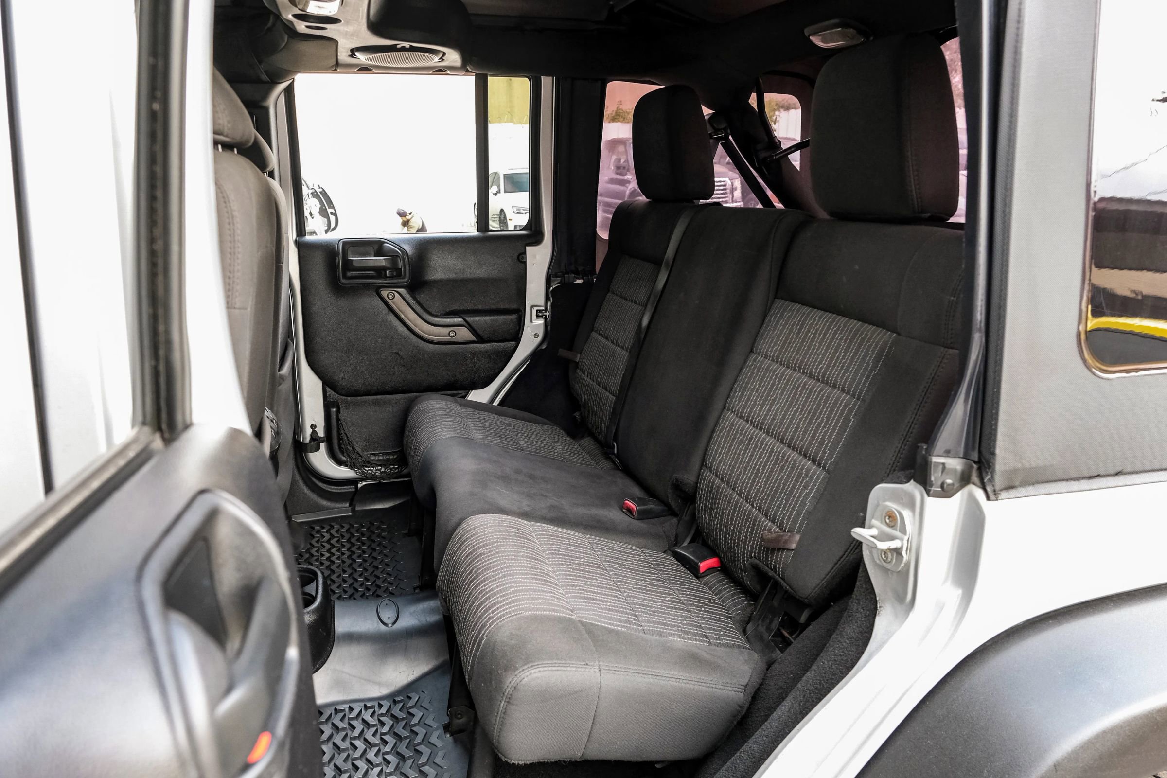 Used 2011 Jeep Wrangler Unlimited Sport image 32
