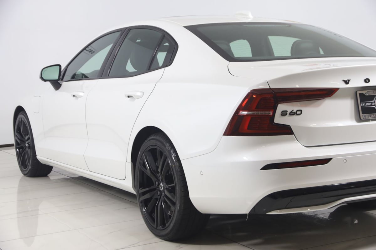Used 2024 Volvo S60 T8 Plus AWD/4WD image 24