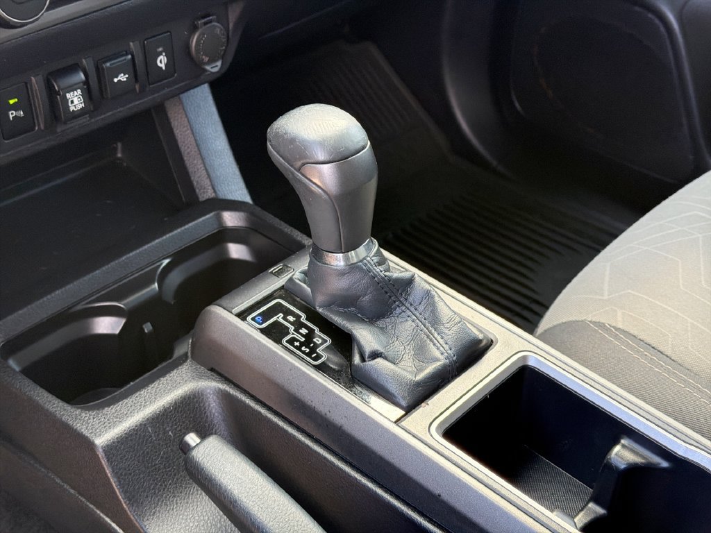 Used 2021 Toyota Tacoma TRD Sport w/ Technology Package RWD image 19