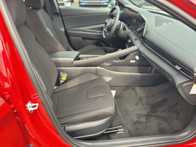 New 2025 Hyundai Elantra SEL image 19