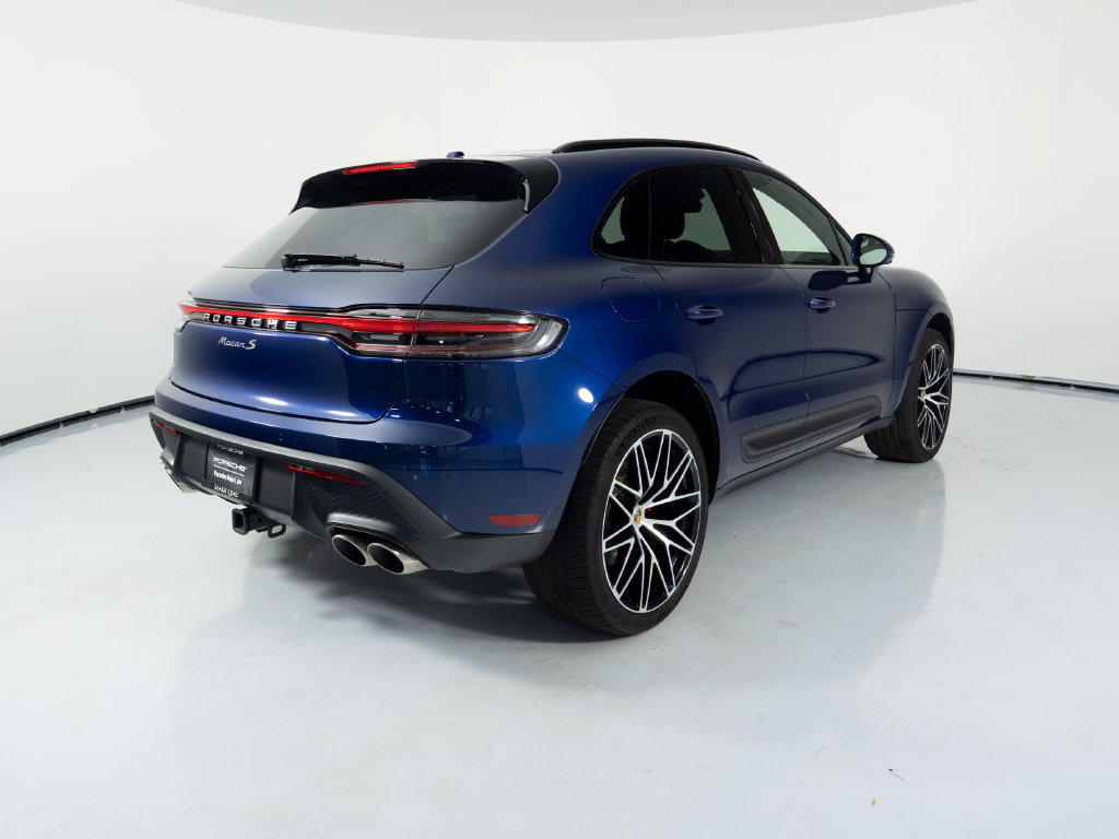 Certified 2026 Porsche Macan S AWD/4WD image 10