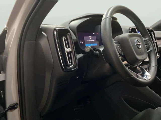 Used 2023 Volvo XC40 Recharge Ultimate AWD/4WD image 30